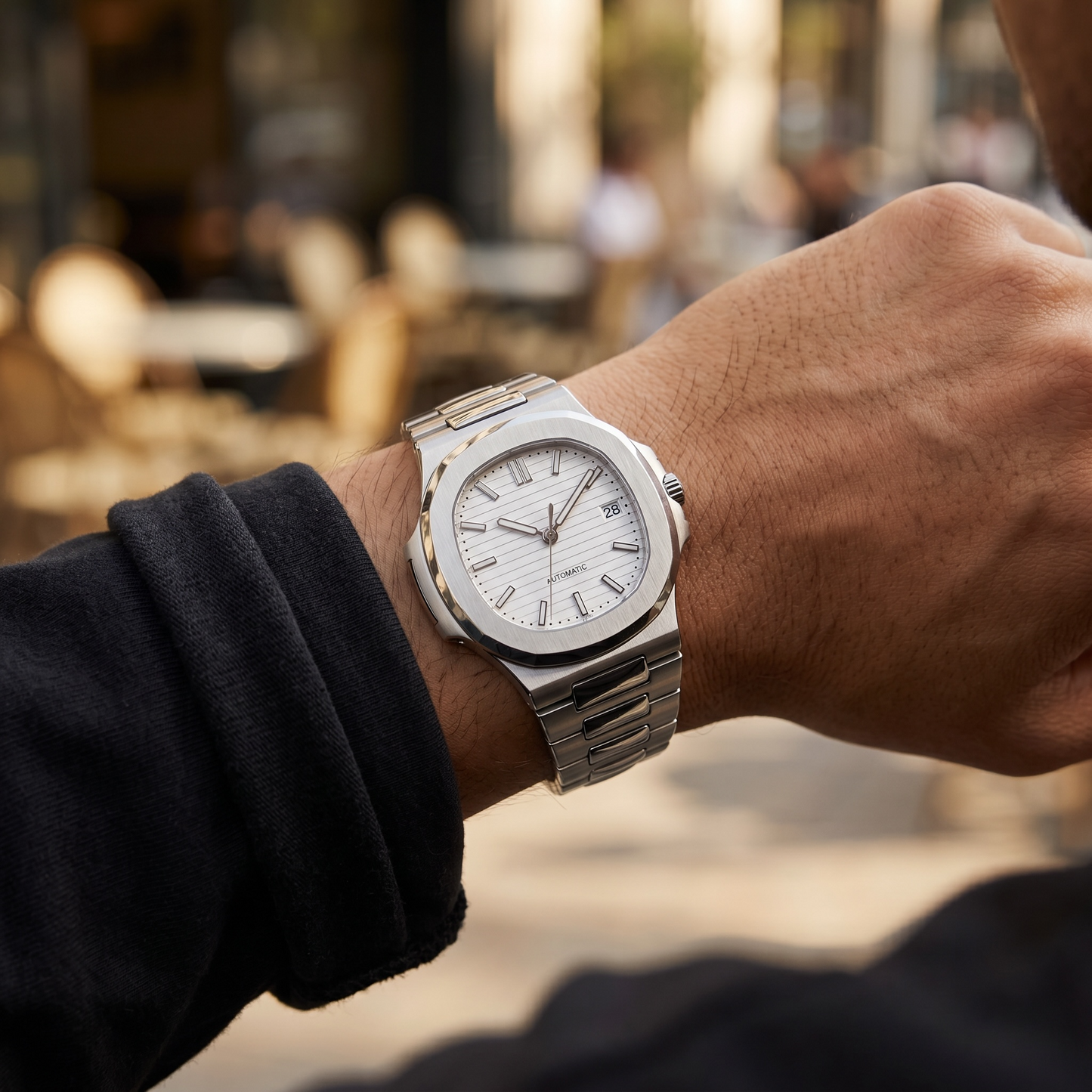 Nautilus White